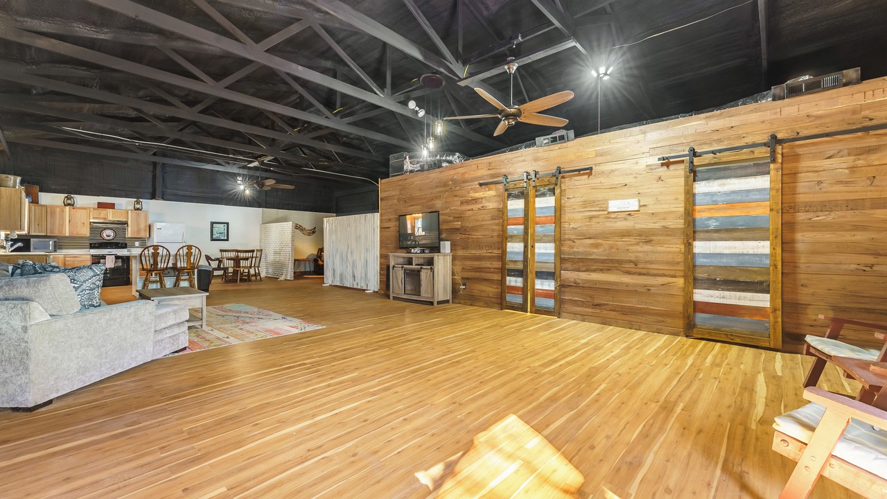 Photo of Livingroom in Garfield