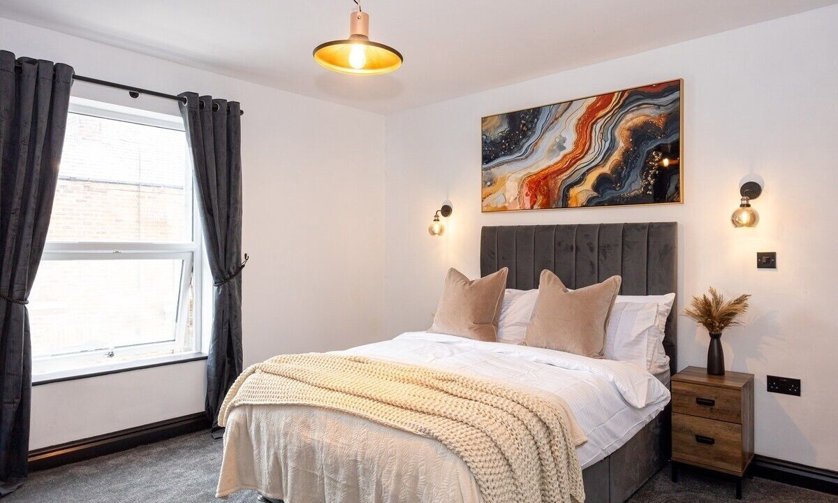 Photo of Bedroom in Leigh