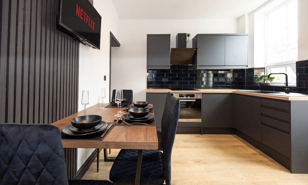 Photo of Others in Leigh