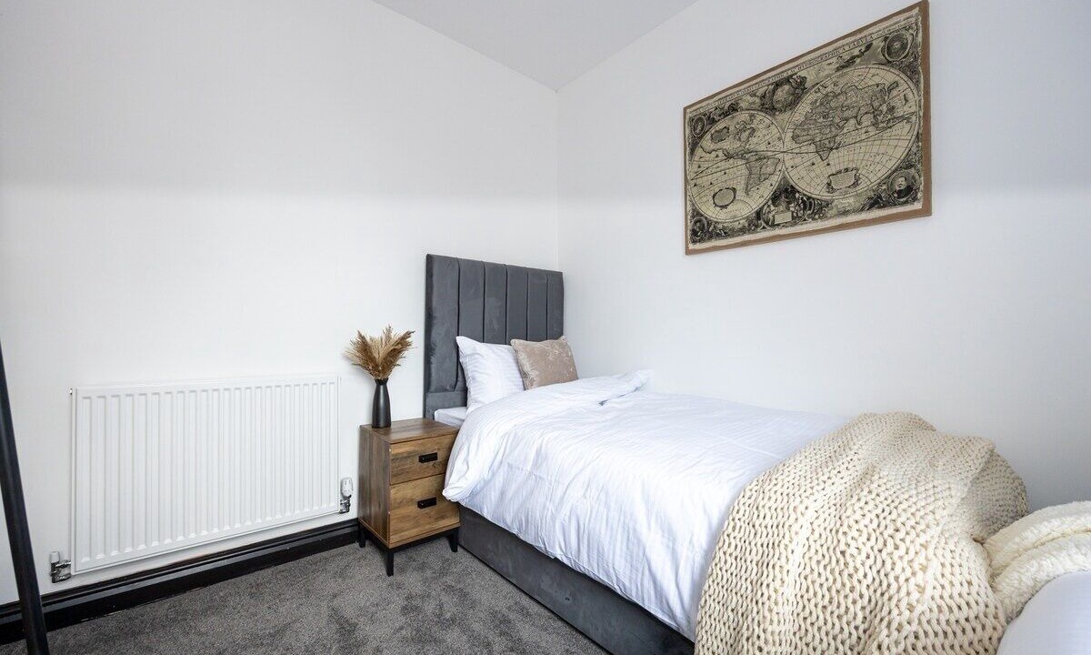 Photo of Bedroom in Leigh