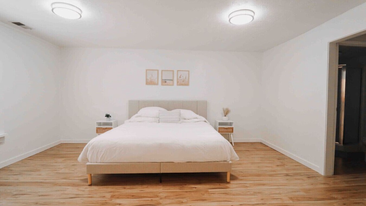 Photo of Bedroom in Cohassett Beach