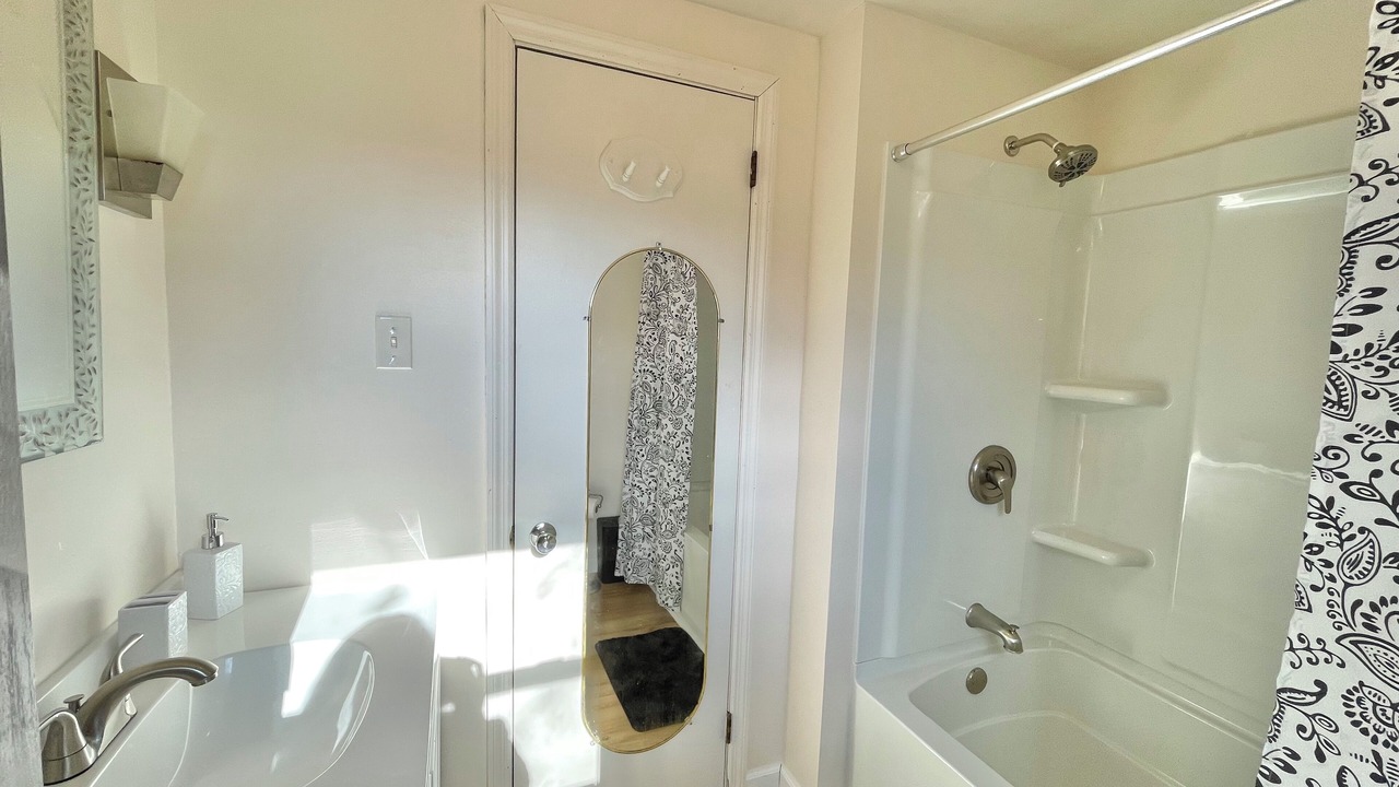 Photo of Bathroom in Carbondale