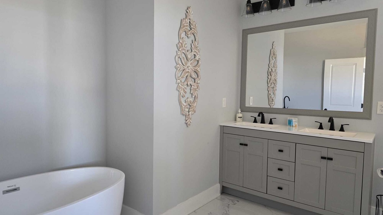 Photo of Bathroom in Milton