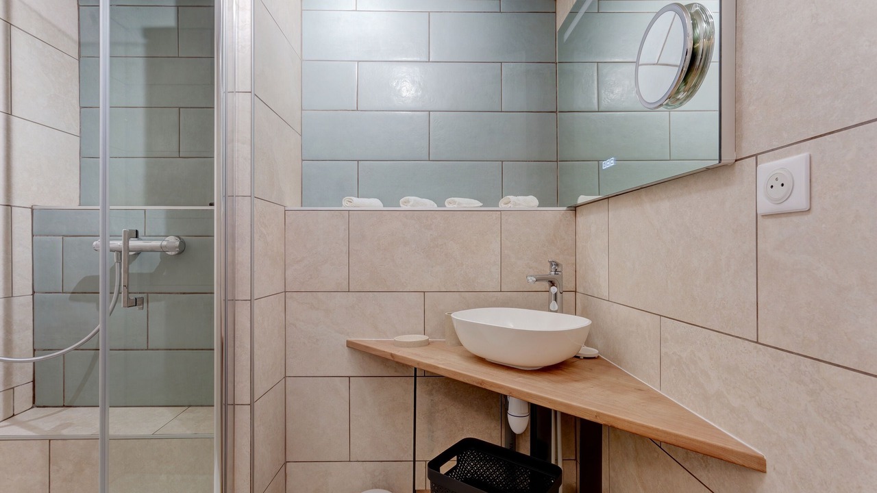 Photo of Bathroom in Remilly-Aillicourt