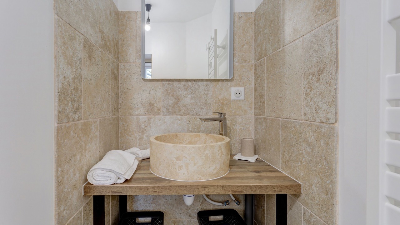 Photo of Bathroom in Remilly-Aillicourt