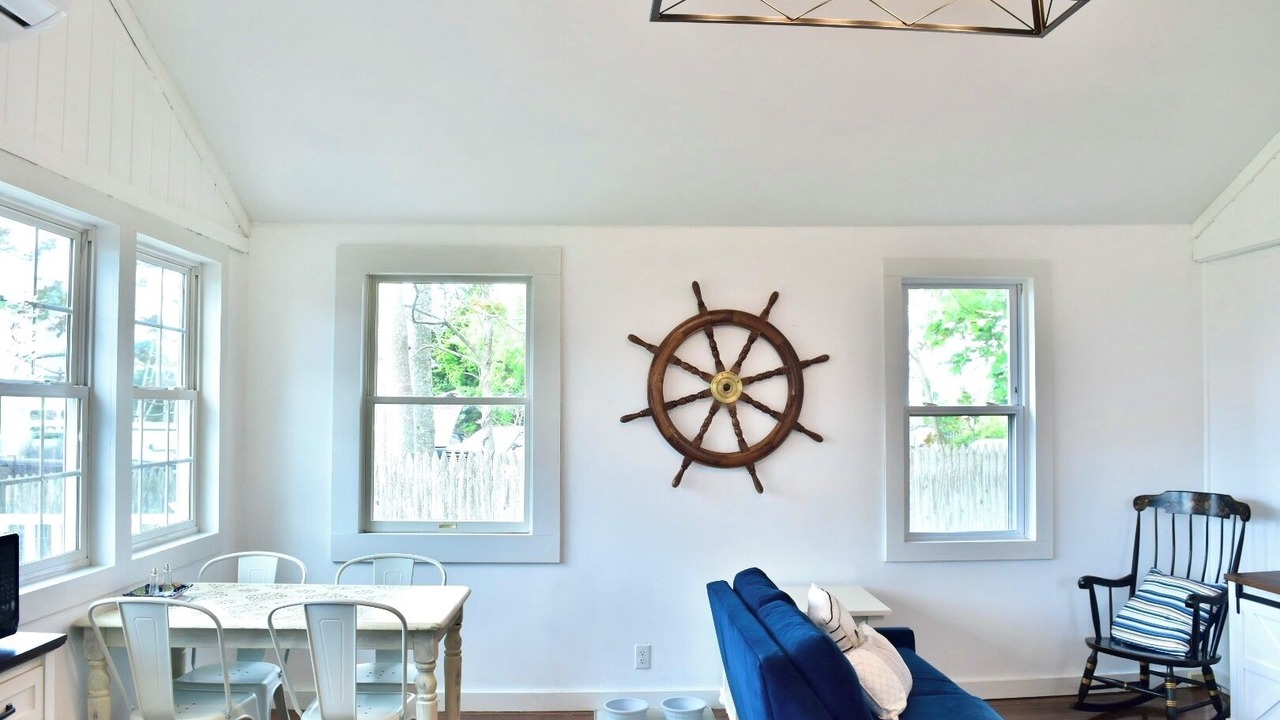 Photo of Livingroom in Snug Harbor
