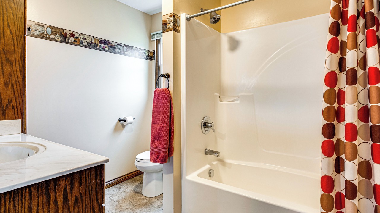 Photo of Bathroom in Odon