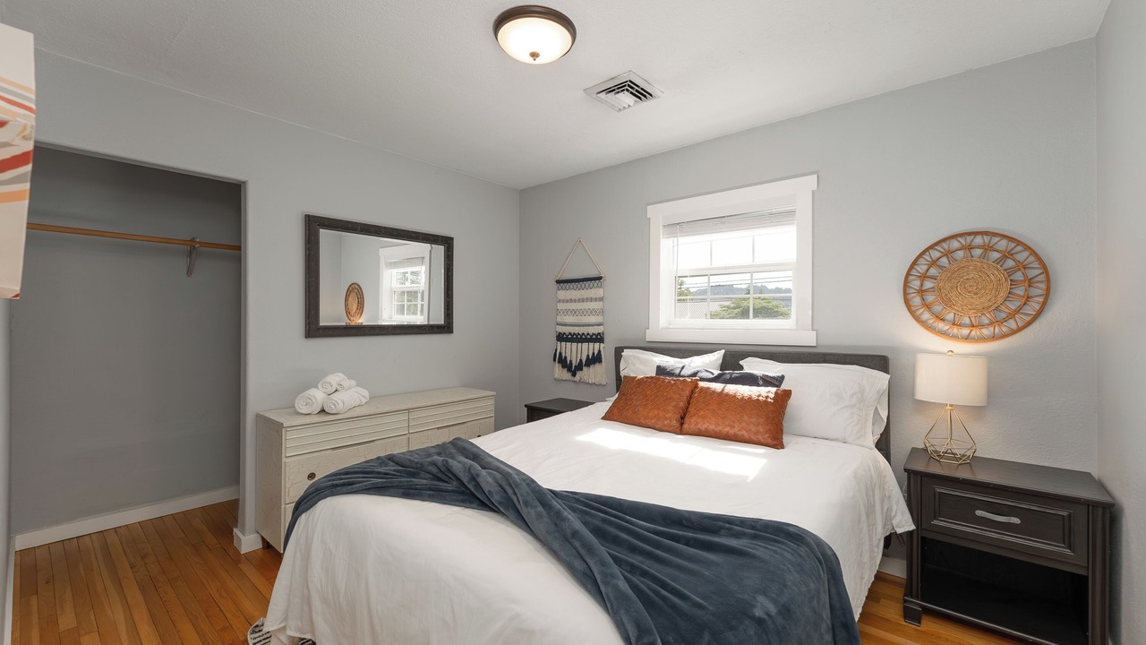 Photo of Bedroom in Roseburg