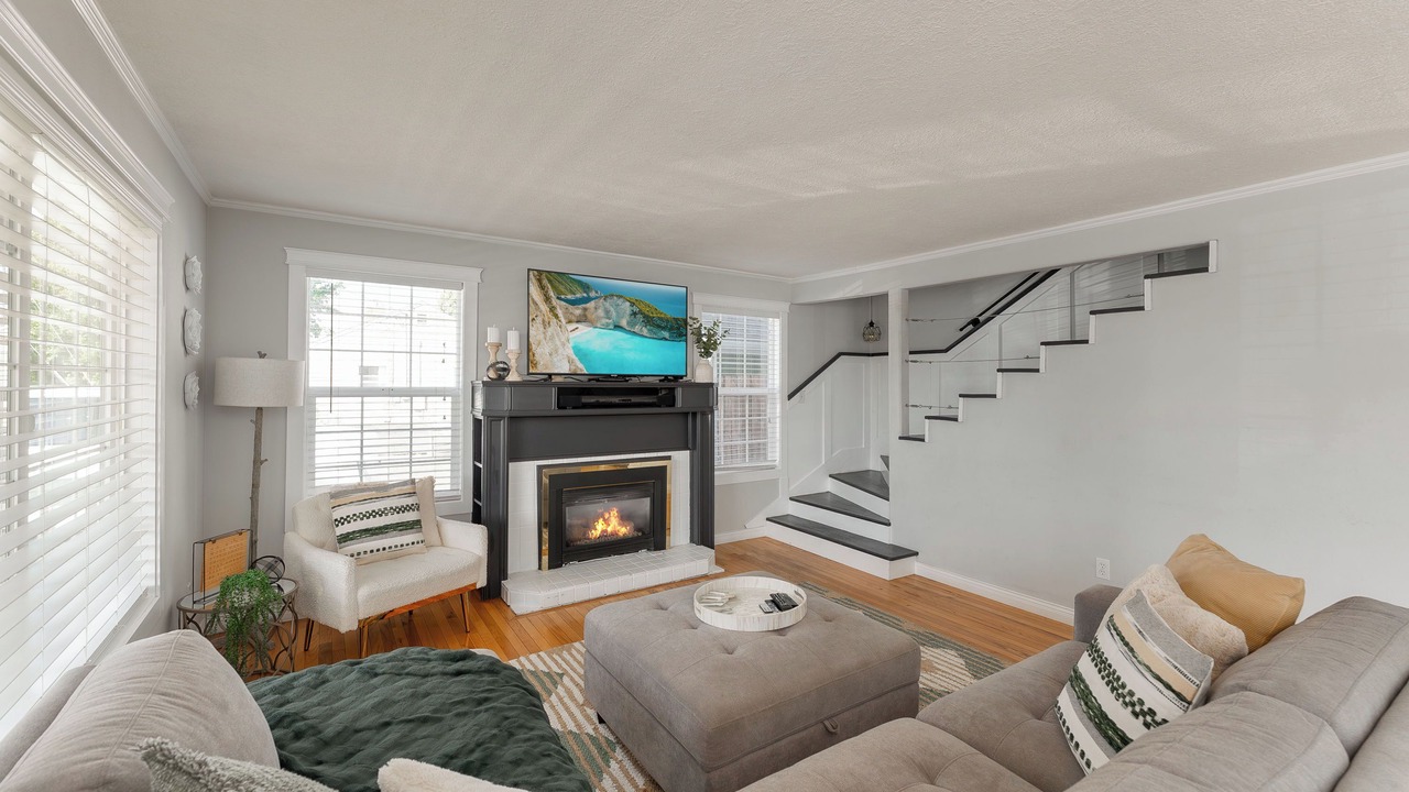 Photo of Livingroom in Roseburg