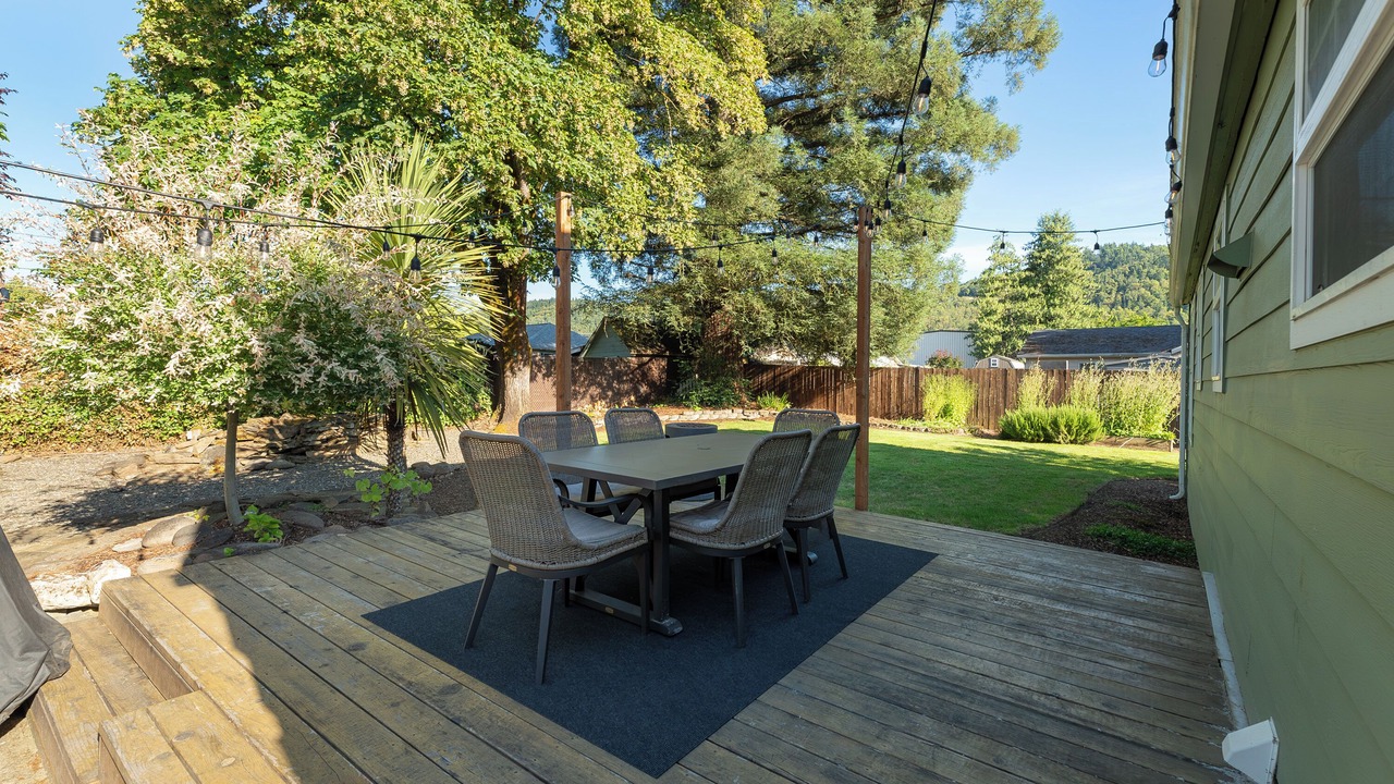 Photo of Outdoor in Roseburg