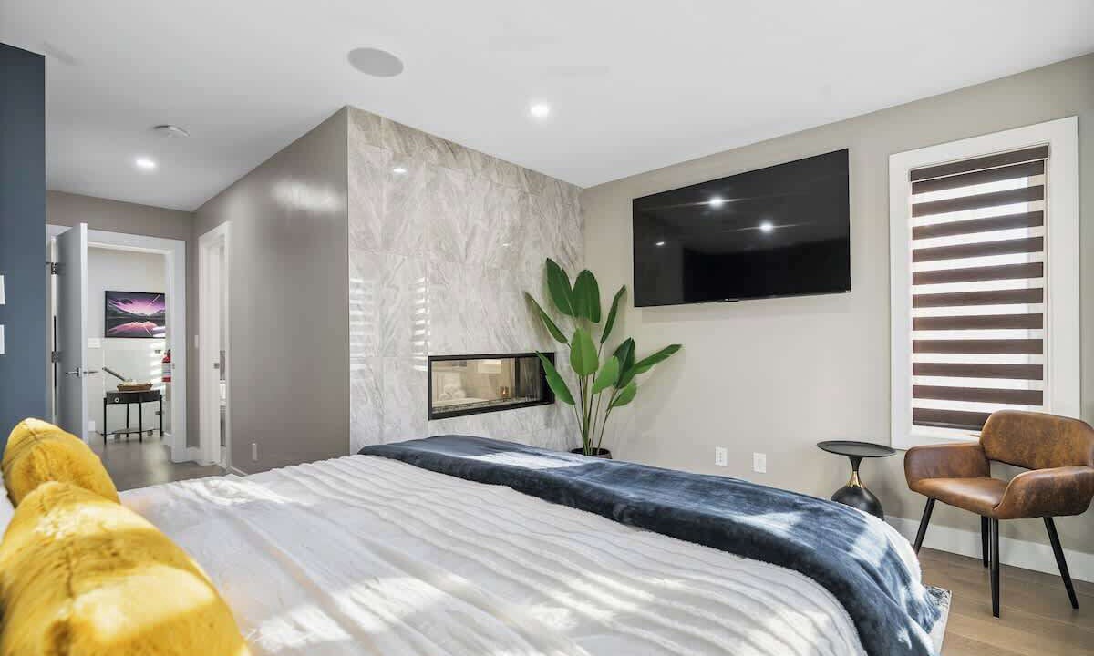 Photo of Bedroom in Lower Mount Royal