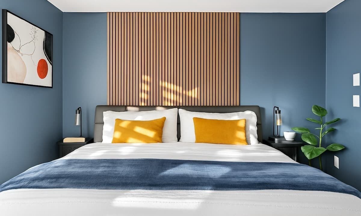 Photo of Bedroom in Lower Mount Royal