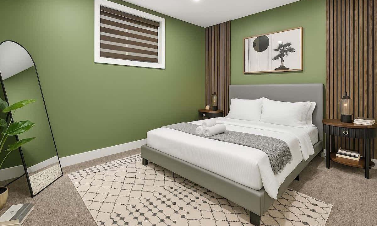 Photo of Bedroom in Lower Mount Royal