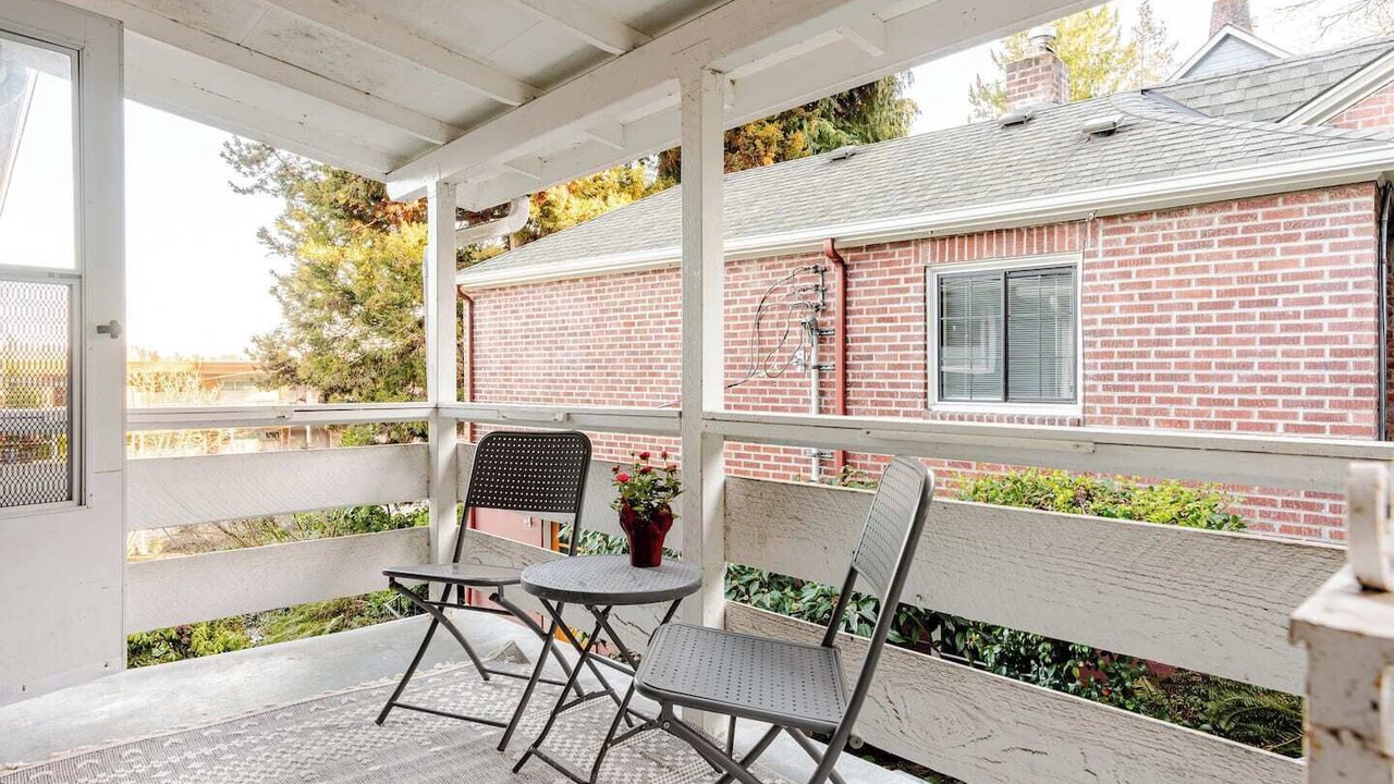 Photo of Patio Balcony in University District