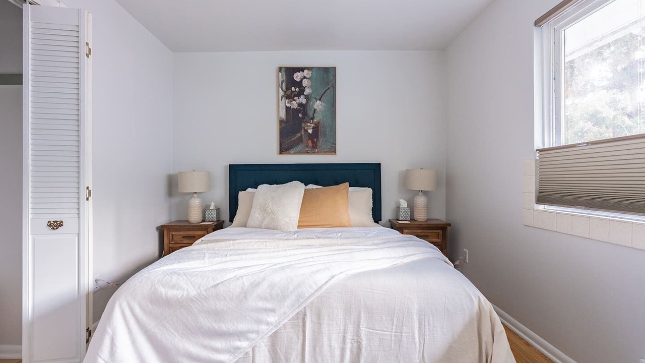 Photo of Bedroom in University District