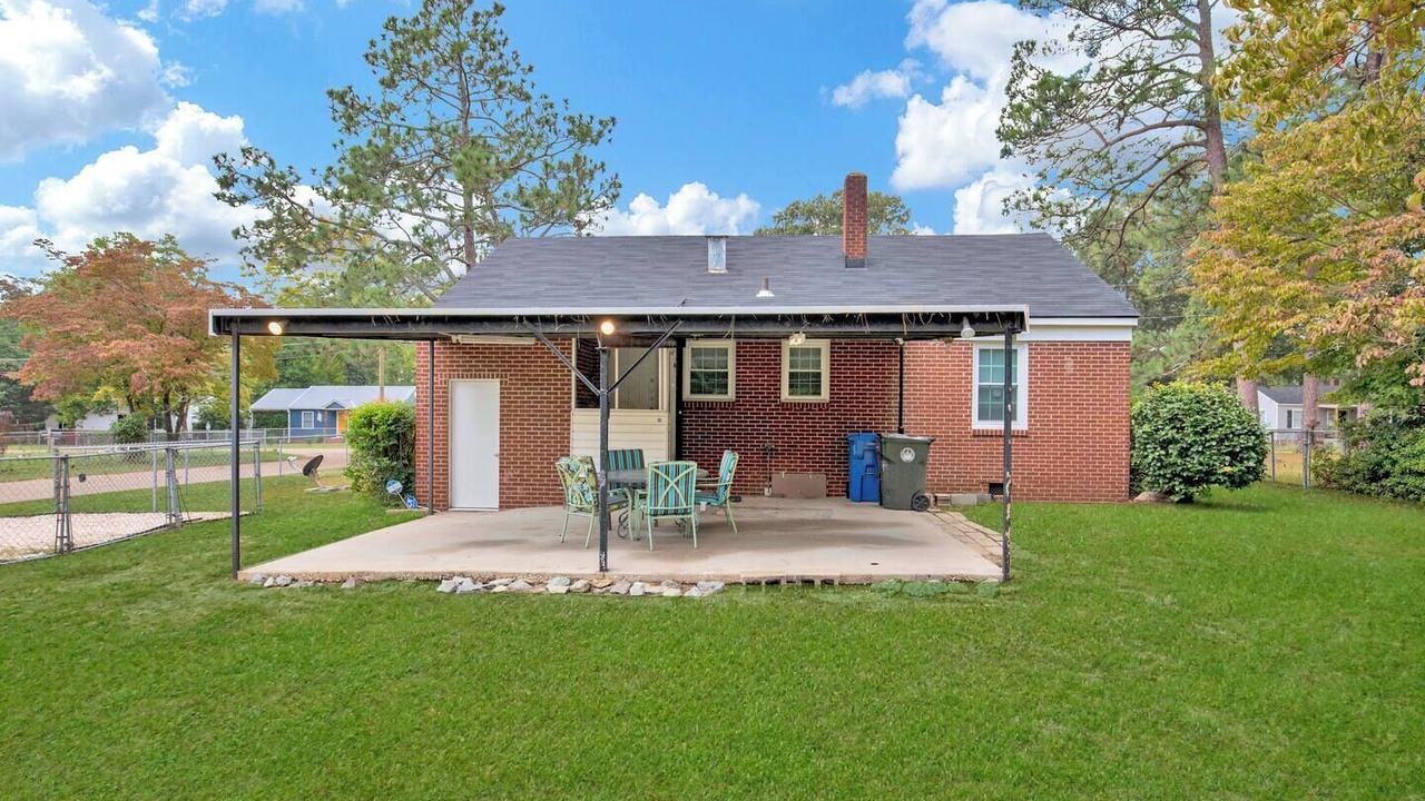 Photo of Outdoor in Fayetteville