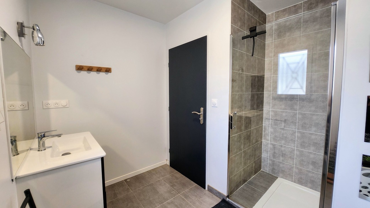 Photo of Bathroom in Joyeuse