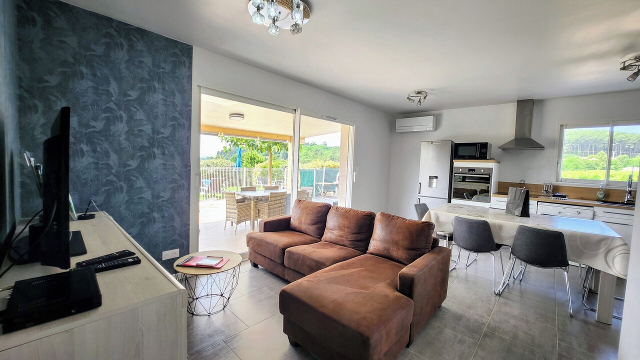 Photo of Livingroom in Joyeuse