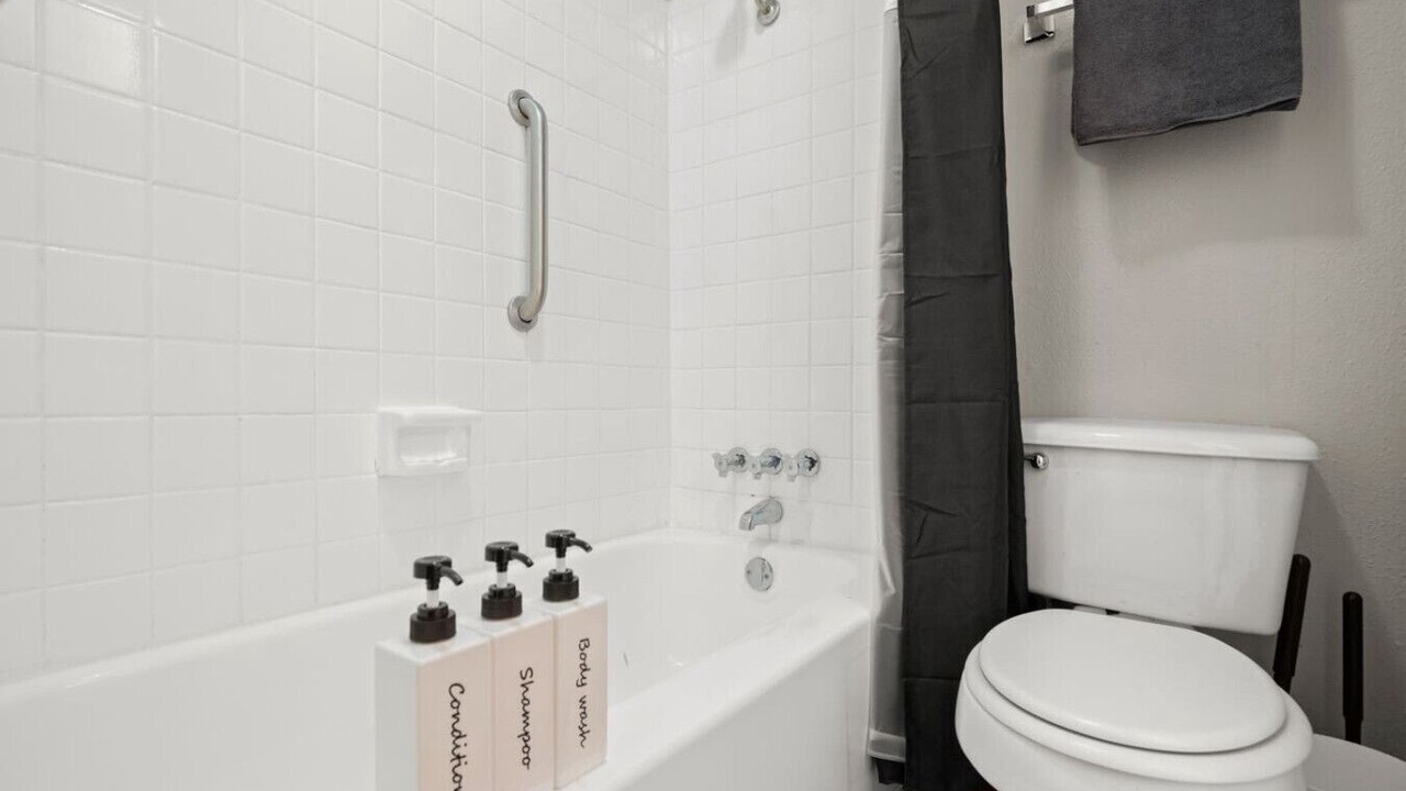 Photo of Bathroom in Brentwood