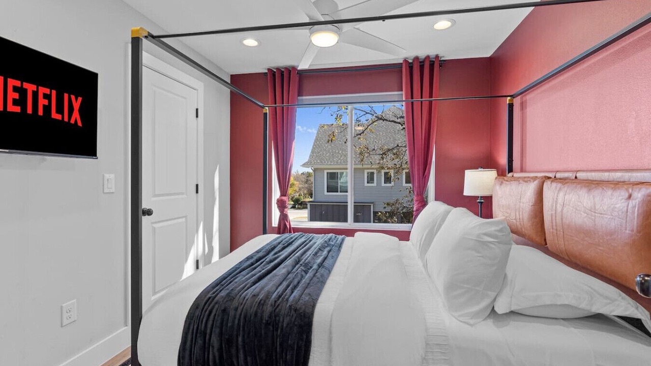 Photo of Bedroom in University Hills and Windsor Park