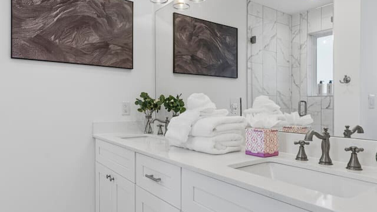 Photo of Bathroom in University Hills and Windsor Park