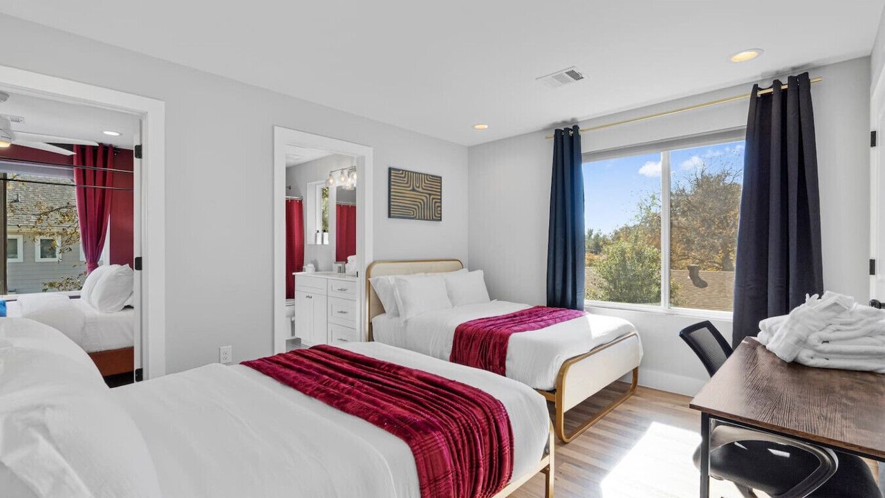 Photo of Bedroom in University Hills and Windsor Park