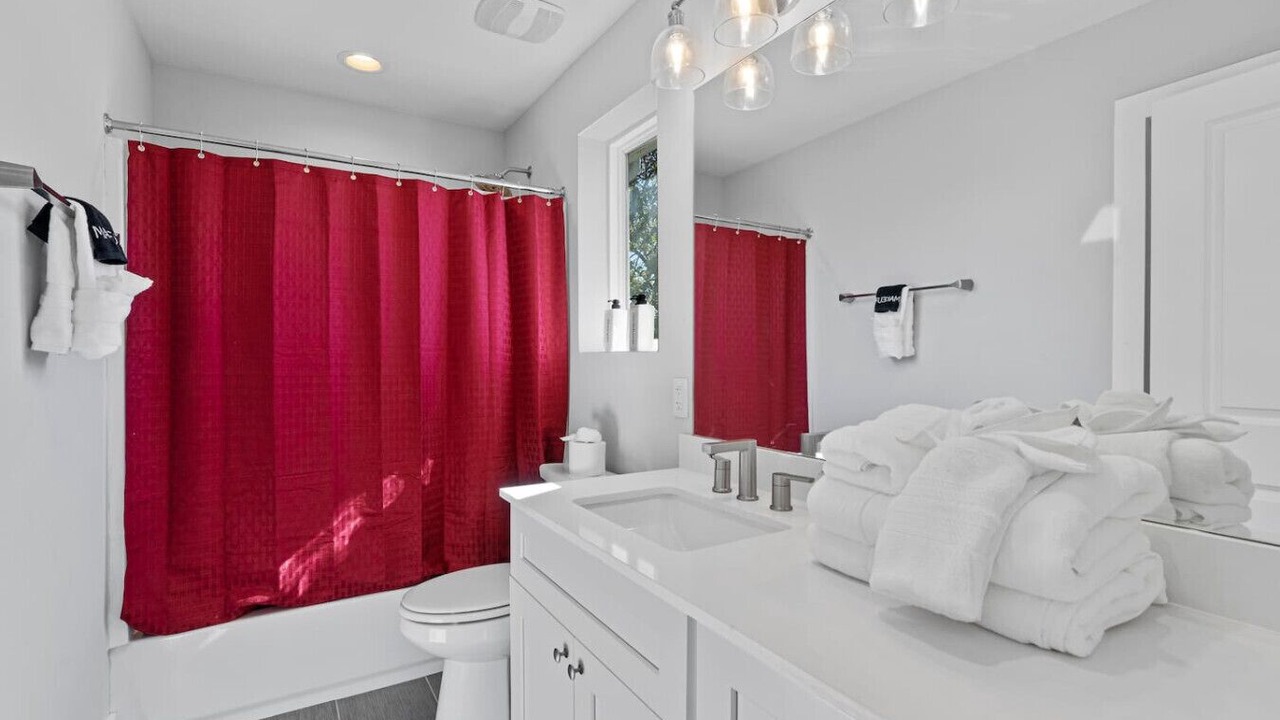Photo of Bathroom in University Hills and Windsor Park
