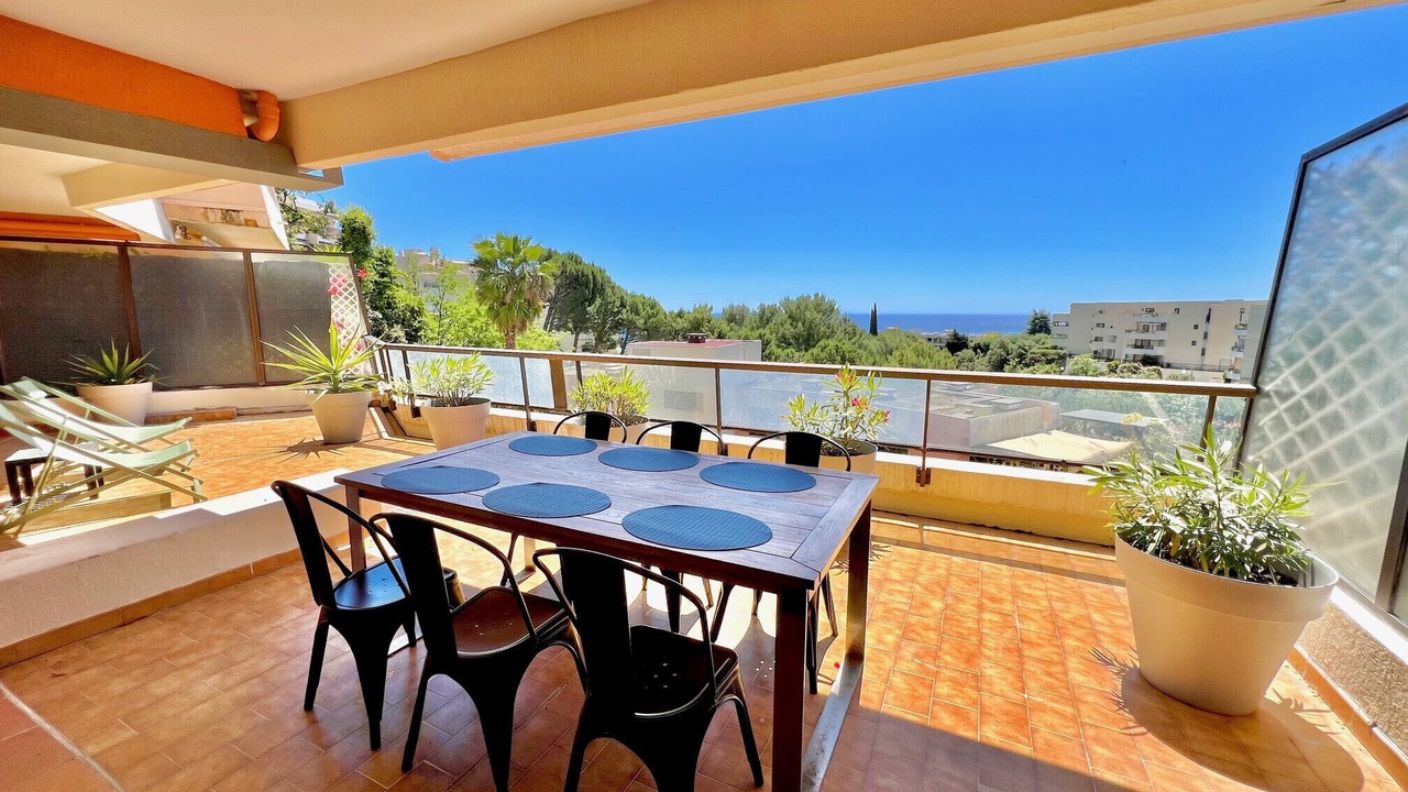 Photo of Outdoor in Fabron