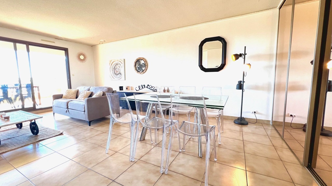 Photo of Others in Fabron