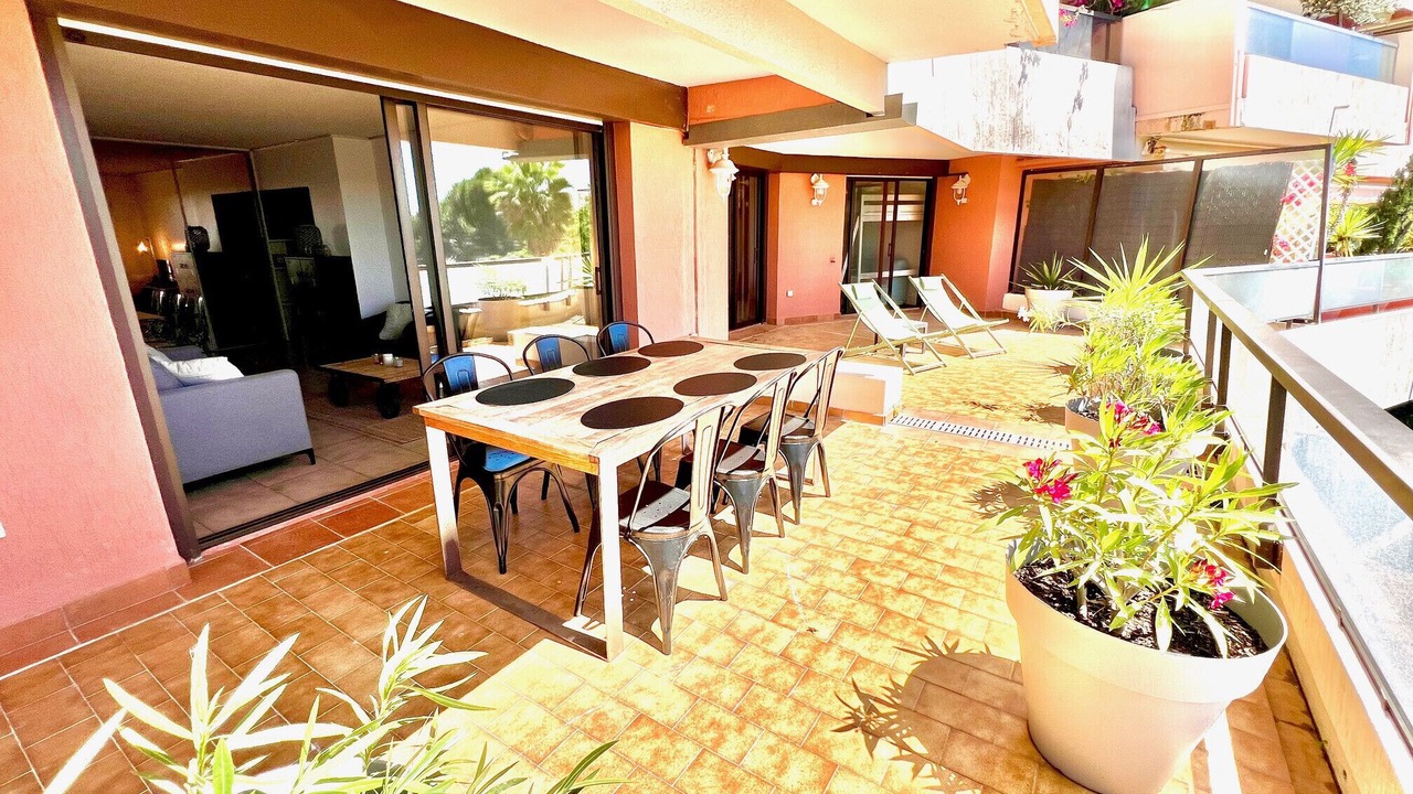 Photo of Outdoor in Fabron