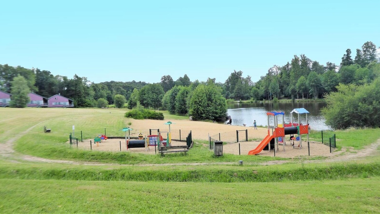 Photo of Others in Nontron