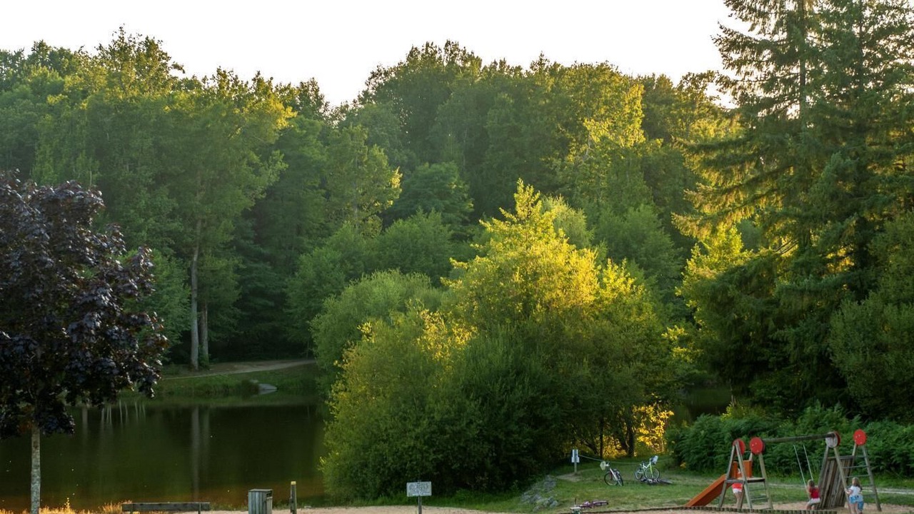 Photo of Others in Nontron