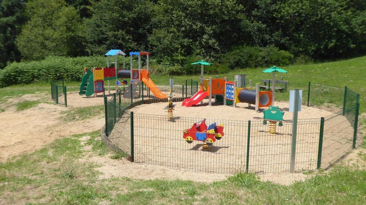 Photo of Others in Nontron