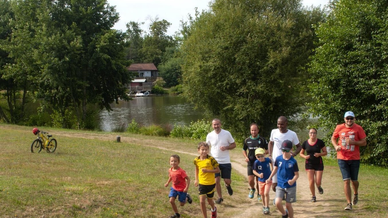 Photo of Others in Nontron