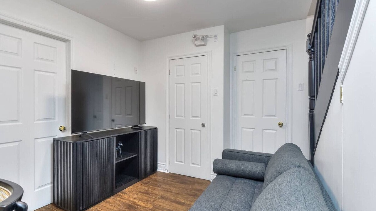 Photo of Livingroom in Ville-Marie