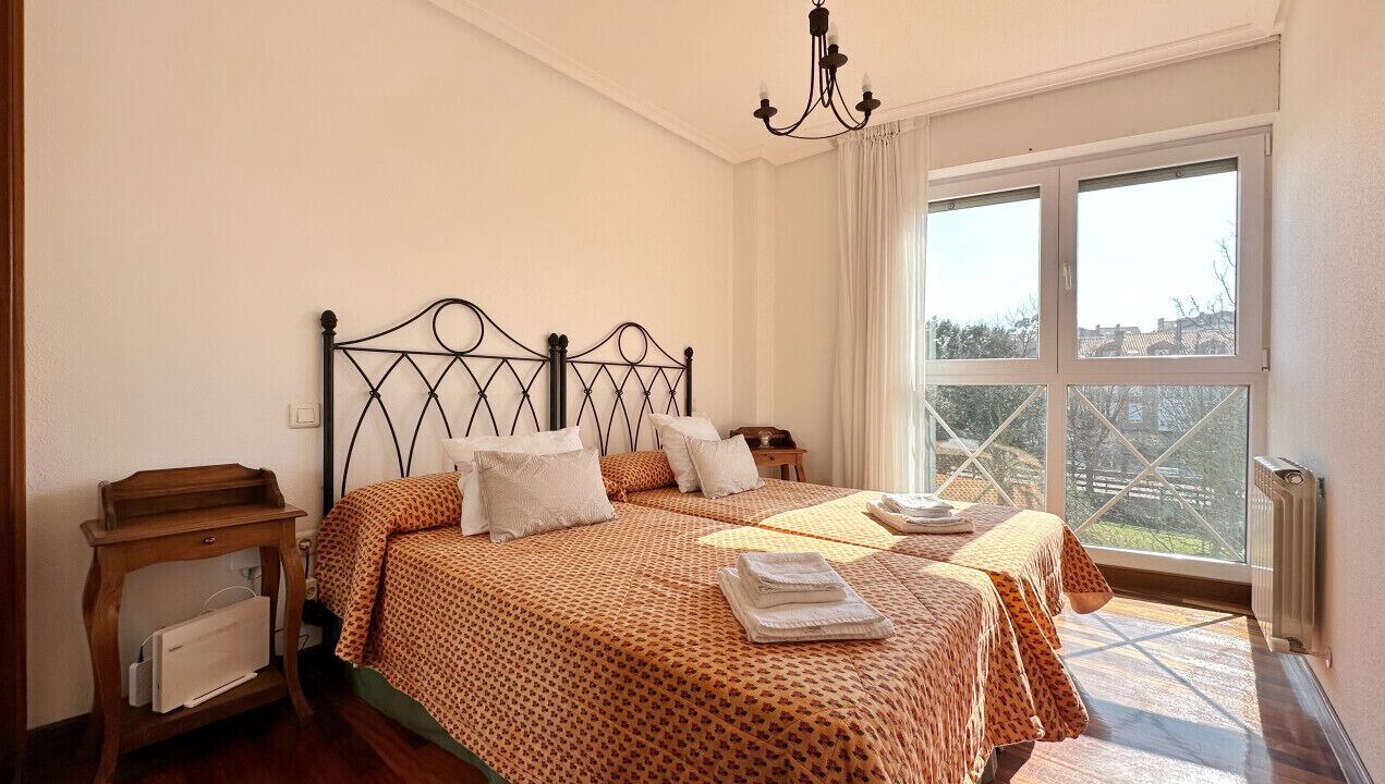 Photo of Bedroom in Somo