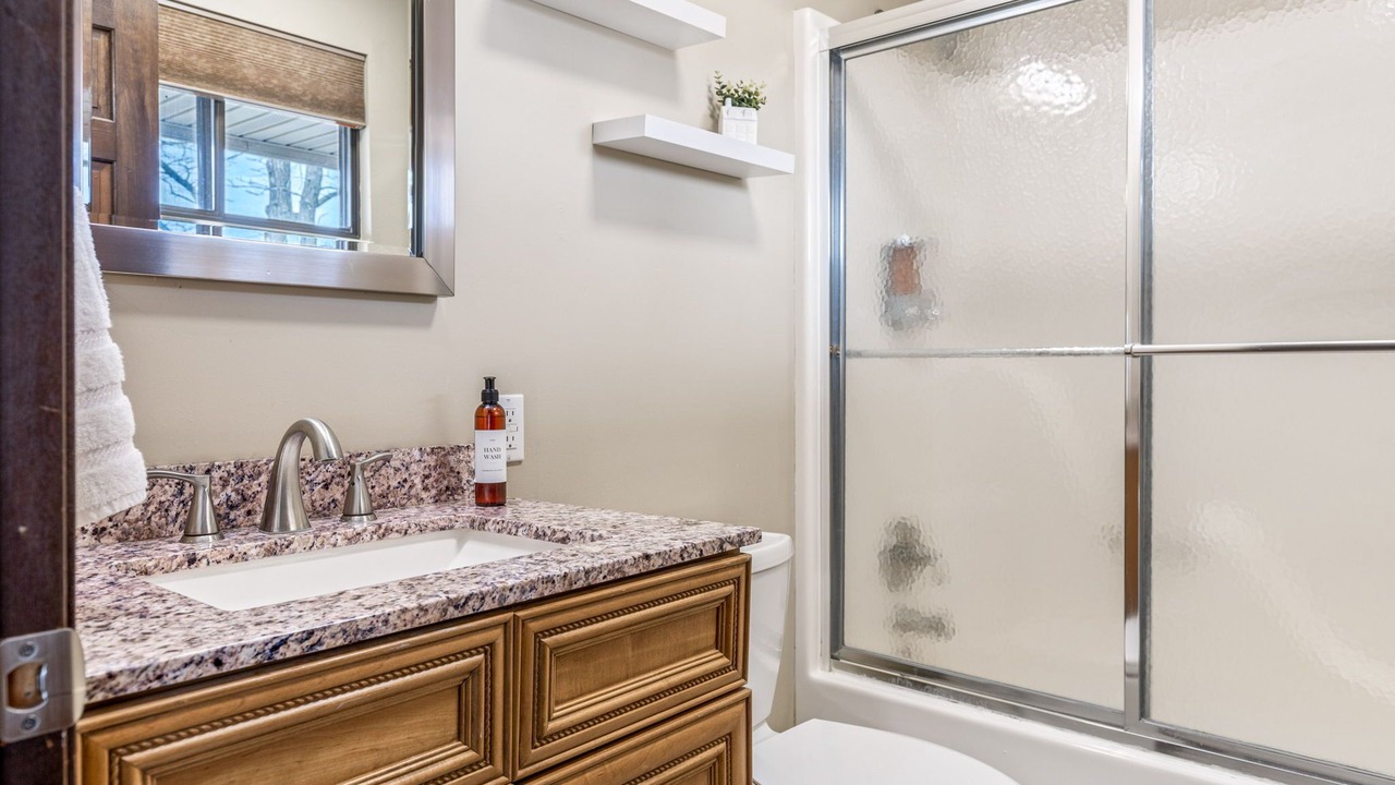 Photo of Bathroom in Innsbrook