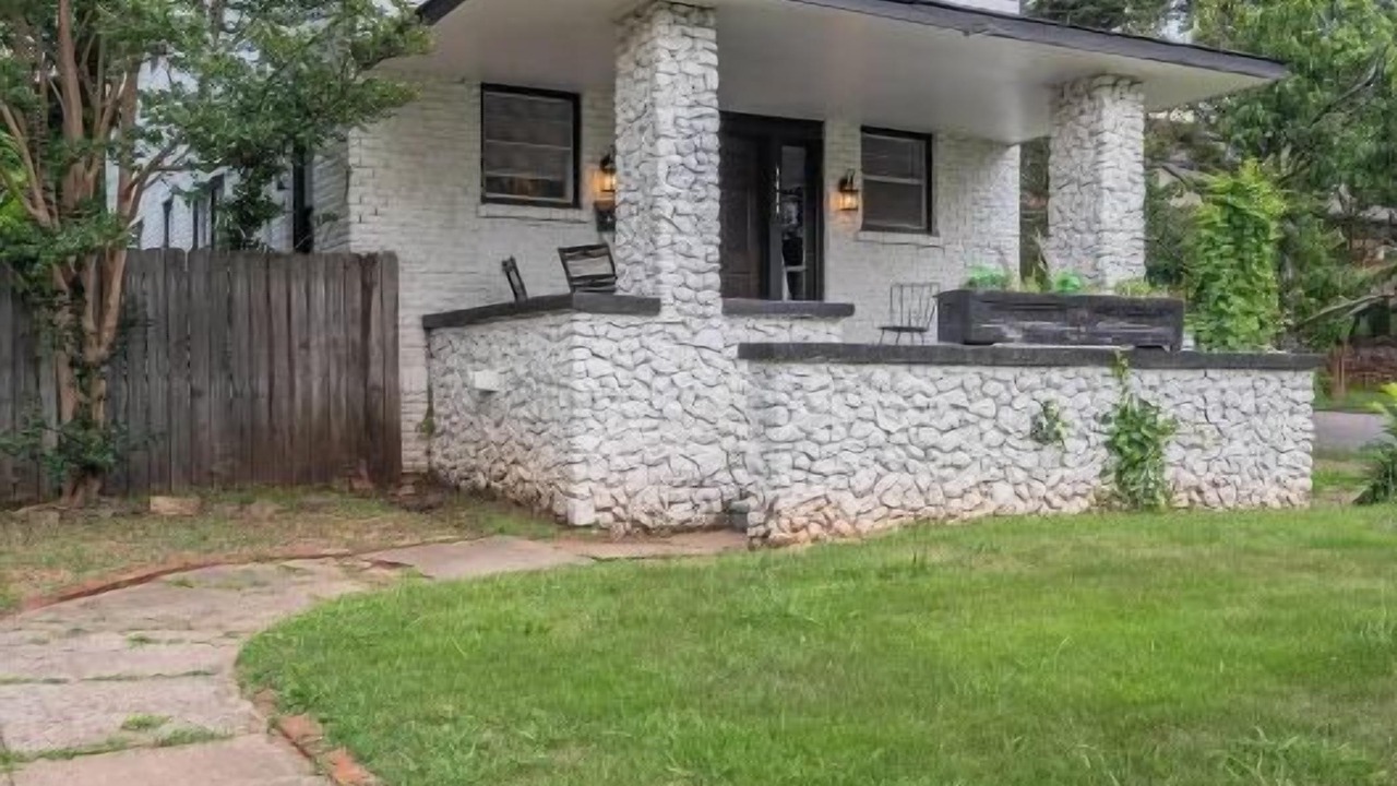 Photo of Outdoor in Glen Iris
