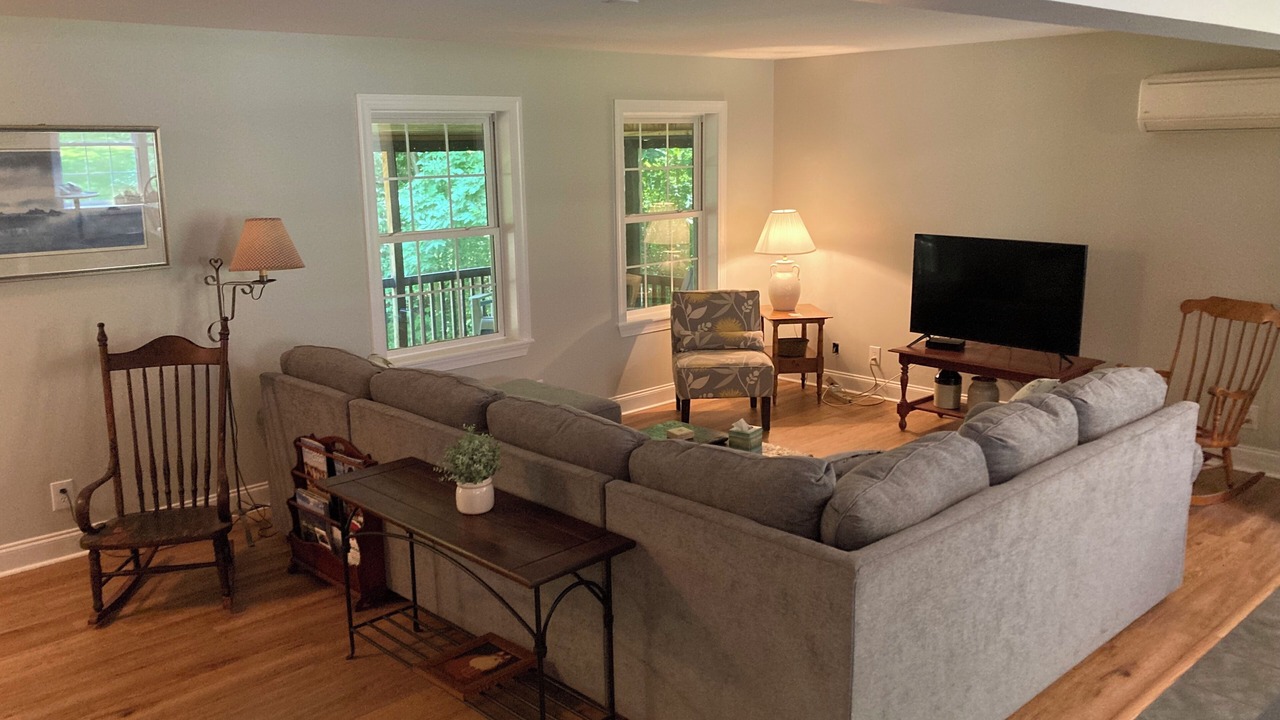Photo of Livingroom in Willsboro
