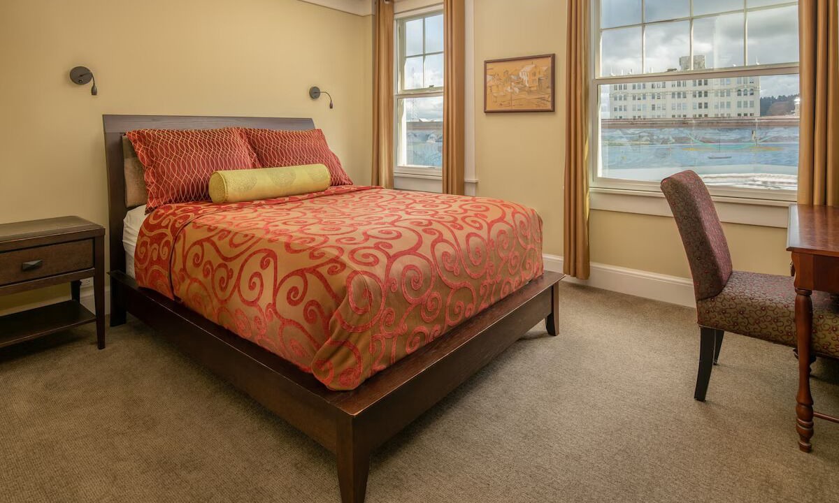 Photo of Bedroom in Astoria