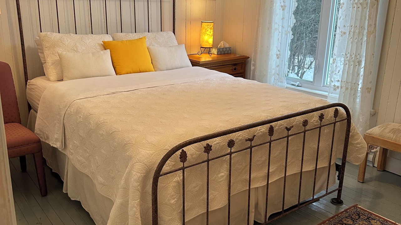 Photo of Bedroom in Saint-Alfred