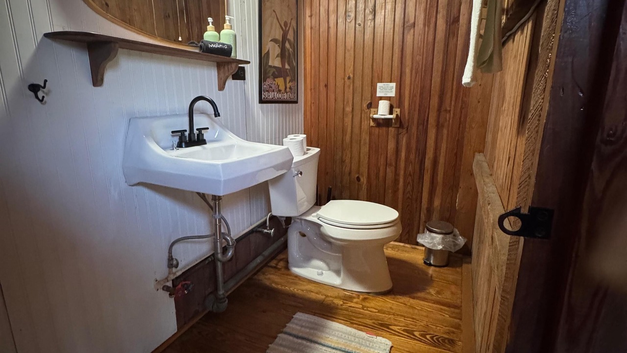 Photo of Bathroom in Rileyville