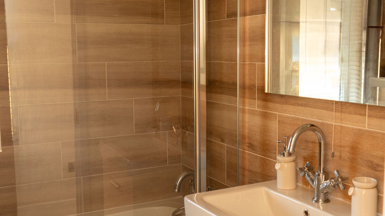 Photo of Others in Ryther