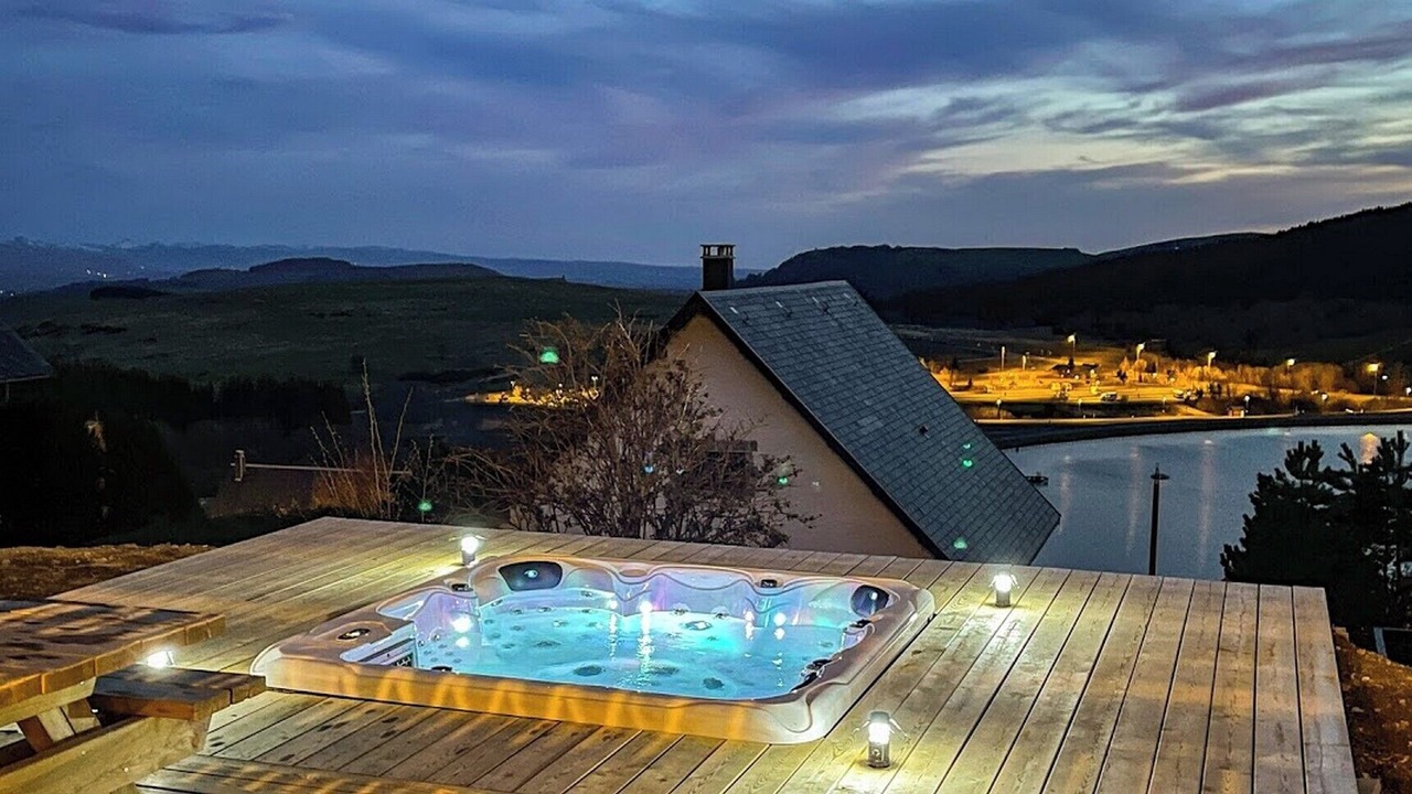 Photo of Patio Balcony in Besse-et-Saint-Anastaise