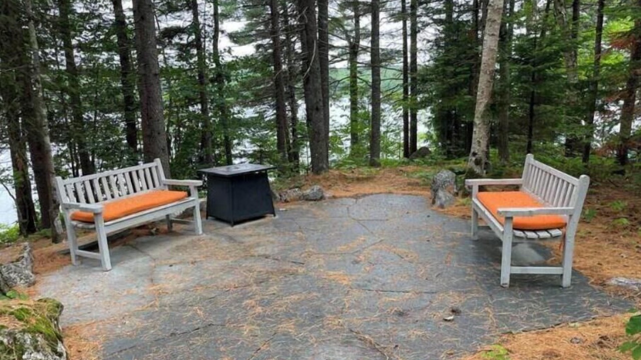 Photo of Outdoor in Surry