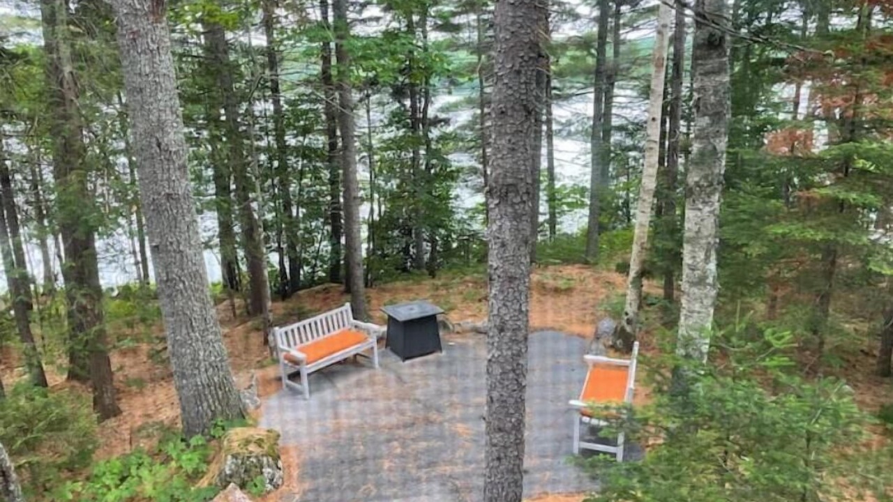 Photo of Outdoor in Surry