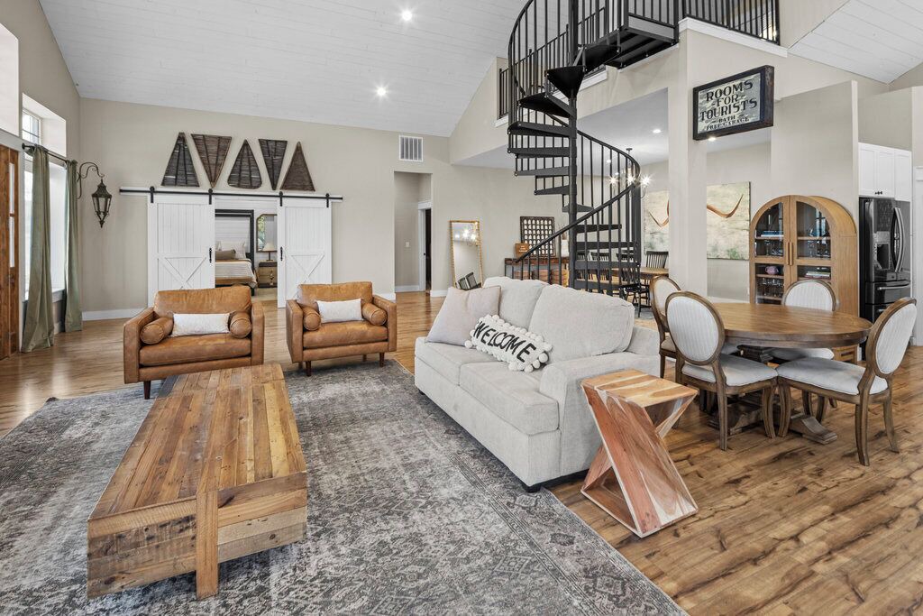 Photo of Livingroom in Marble Falls