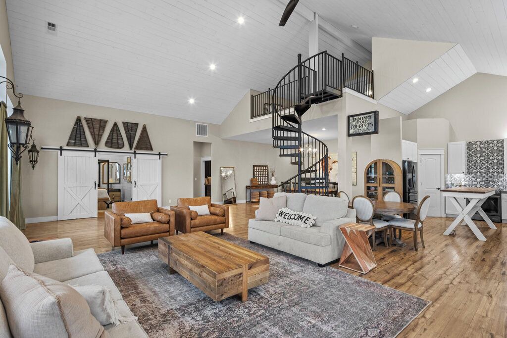 Photo of Livingroom in Marble Falls