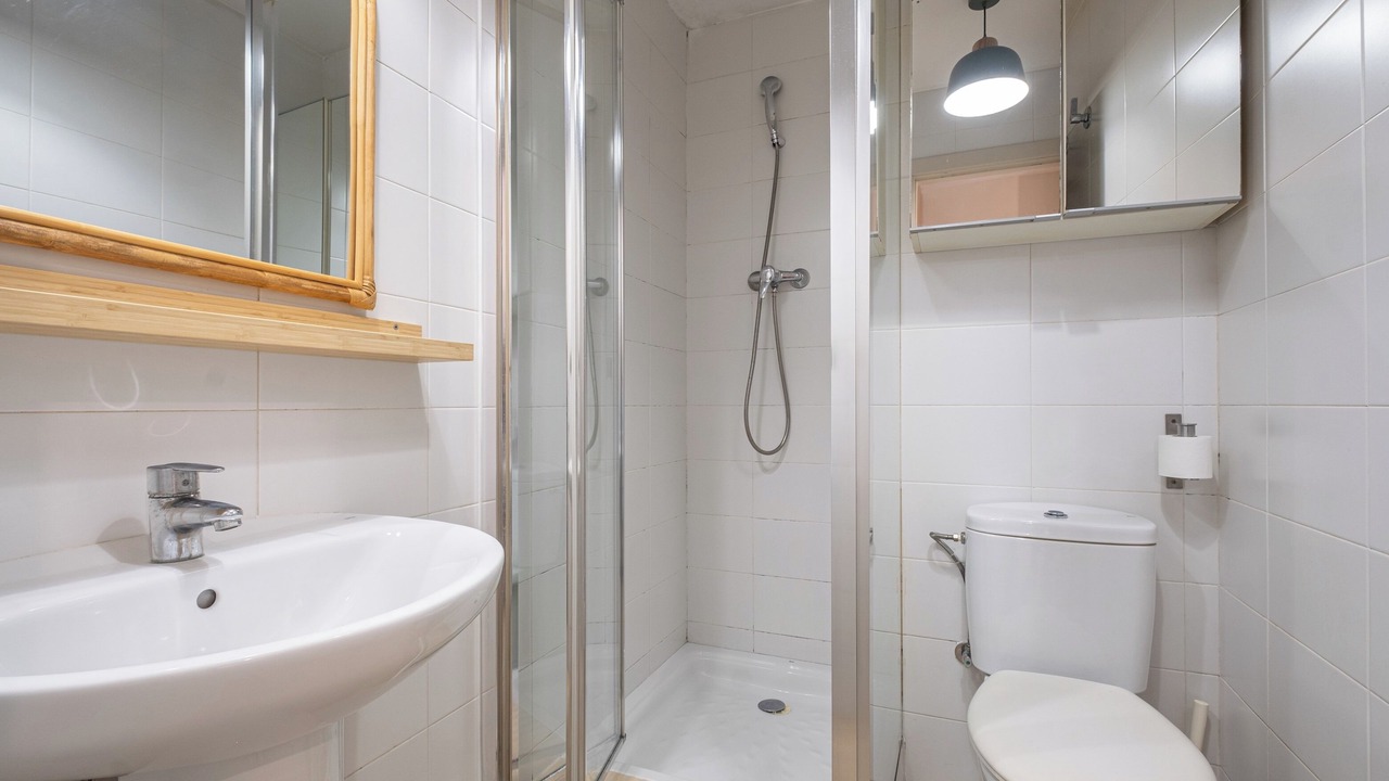 Photo of Bathroom in Sants