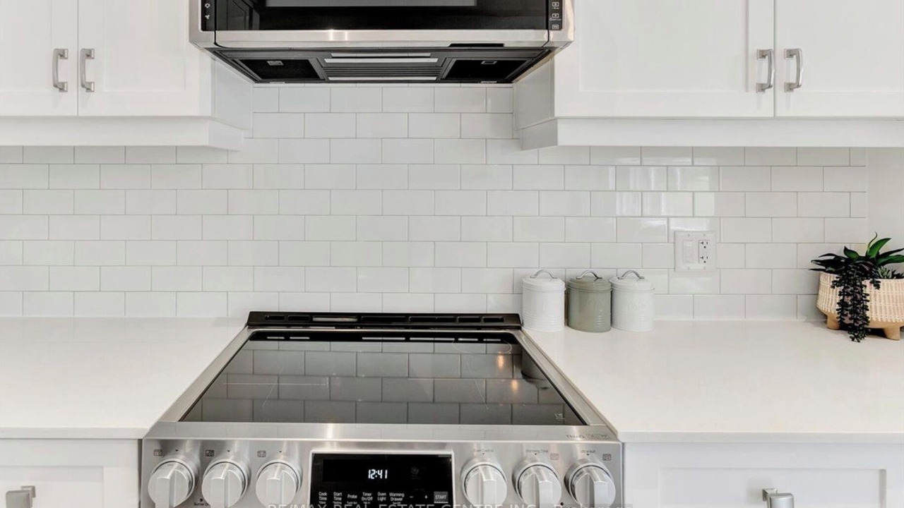 Photo of Kitchen in Stoney Creek